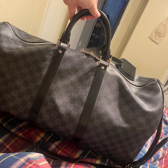 Louis Vuitton travel bag! - Picture 2 of 6
